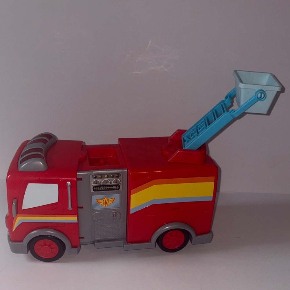 Disney Junior FireBuds Fire Truck Vehicle - Works - No Figures - Picture 5 of 11